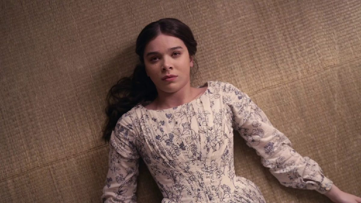 Hailee Steinfeld parla di Dickinson 2 e degli ostacoli delle donne