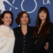 The Lost Daughter: Dakota Johnson parla del suo rapporto con Maggie Gyllenhaal