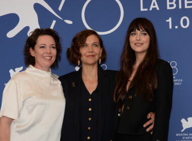 The Lost Daughter: Dakota Johnson parla del suo rapporto con Maggie Gyllenhaal
