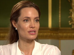 Angelina Jolie parla di Havery Weinstein e della collaborazione con Brad Pitt che l'ha ferita