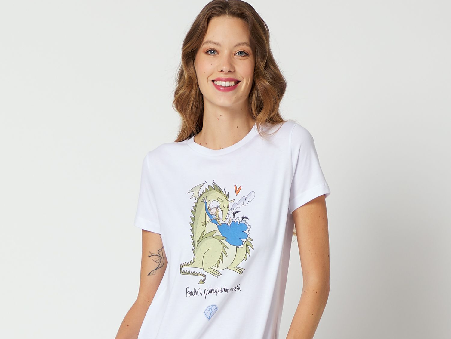 Manila Grace insieme a GSD Foundation per la salute del cuore femminile: una t-shirt per sostenere la ricerca