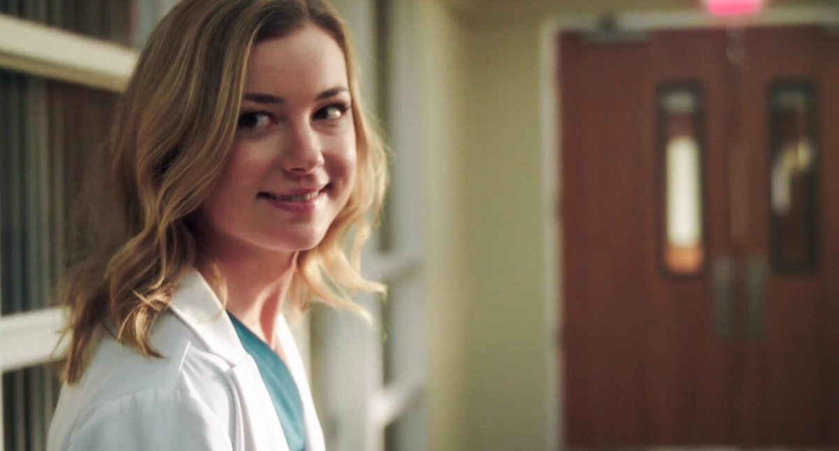 The Resident: Michael Thorn della Fox parla dell'assenza di Emily VanCamp