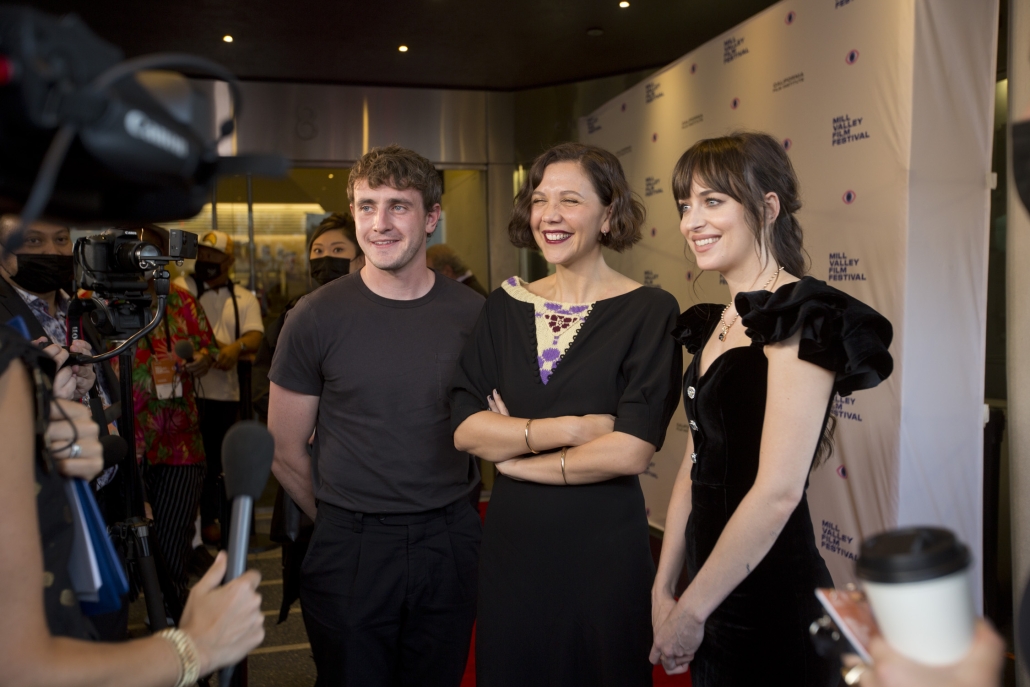 The Lost Daughter: Paul Mescal e Dakota Johnson parlano del loro rapporto con la regista Maggie Gyllenhaal