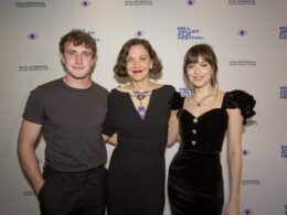 Il cast di The Lost Daughter vince l'Ensemble Award al Mill Valley Film Festival
