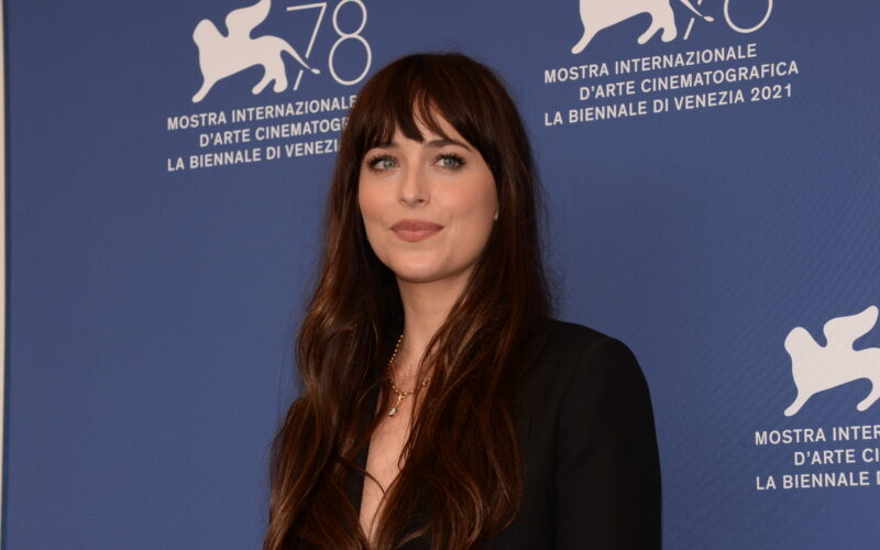 The Lost Daughter, Dakota Johnson parla della possibile candidatura agli Oscar 2022: «È strano pensarci»