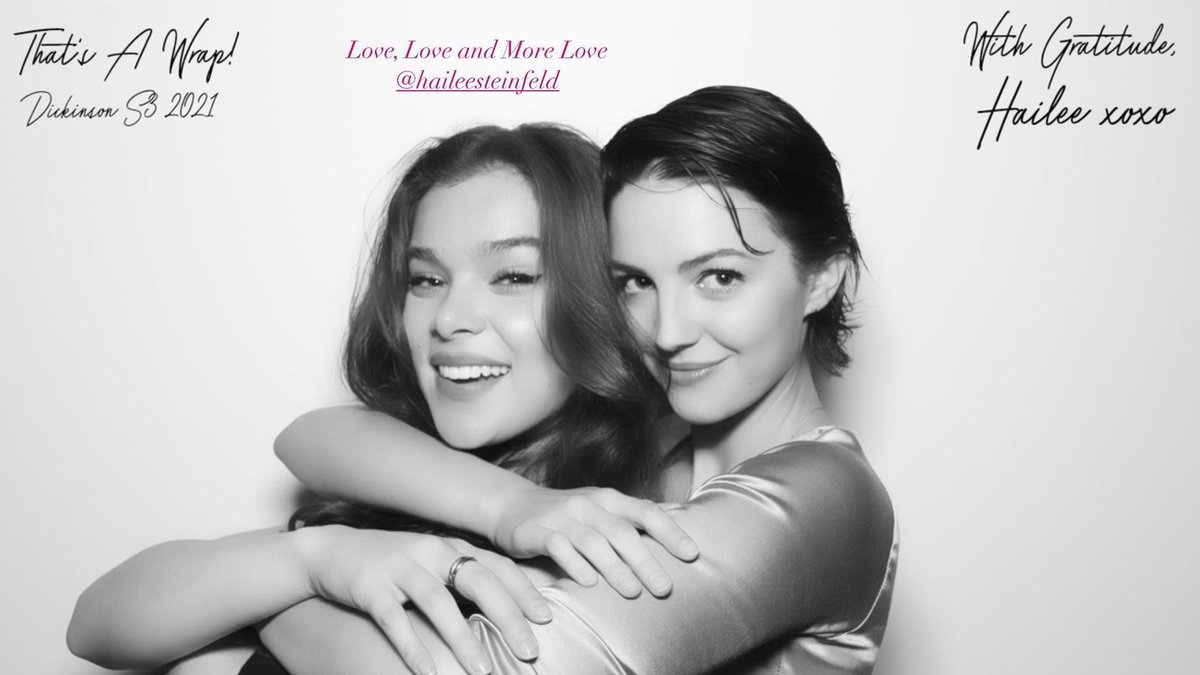 Dickinson 3, Ella Hunt parla del suo legame con Hailee Steinfeld sul set della serie
