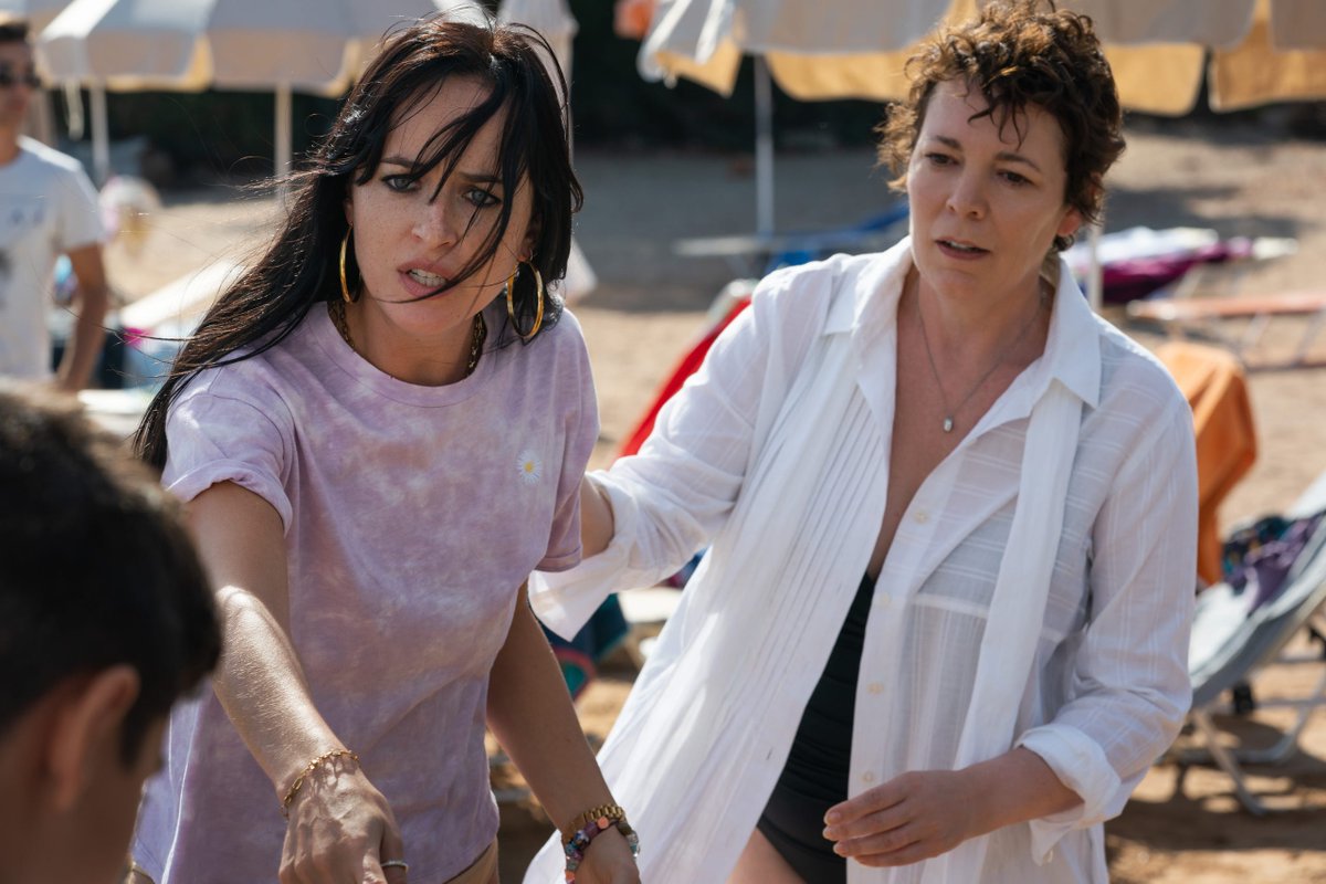 The Lost Daughter, Dakota Johnson parla della sua amicizia con Olivia Colman