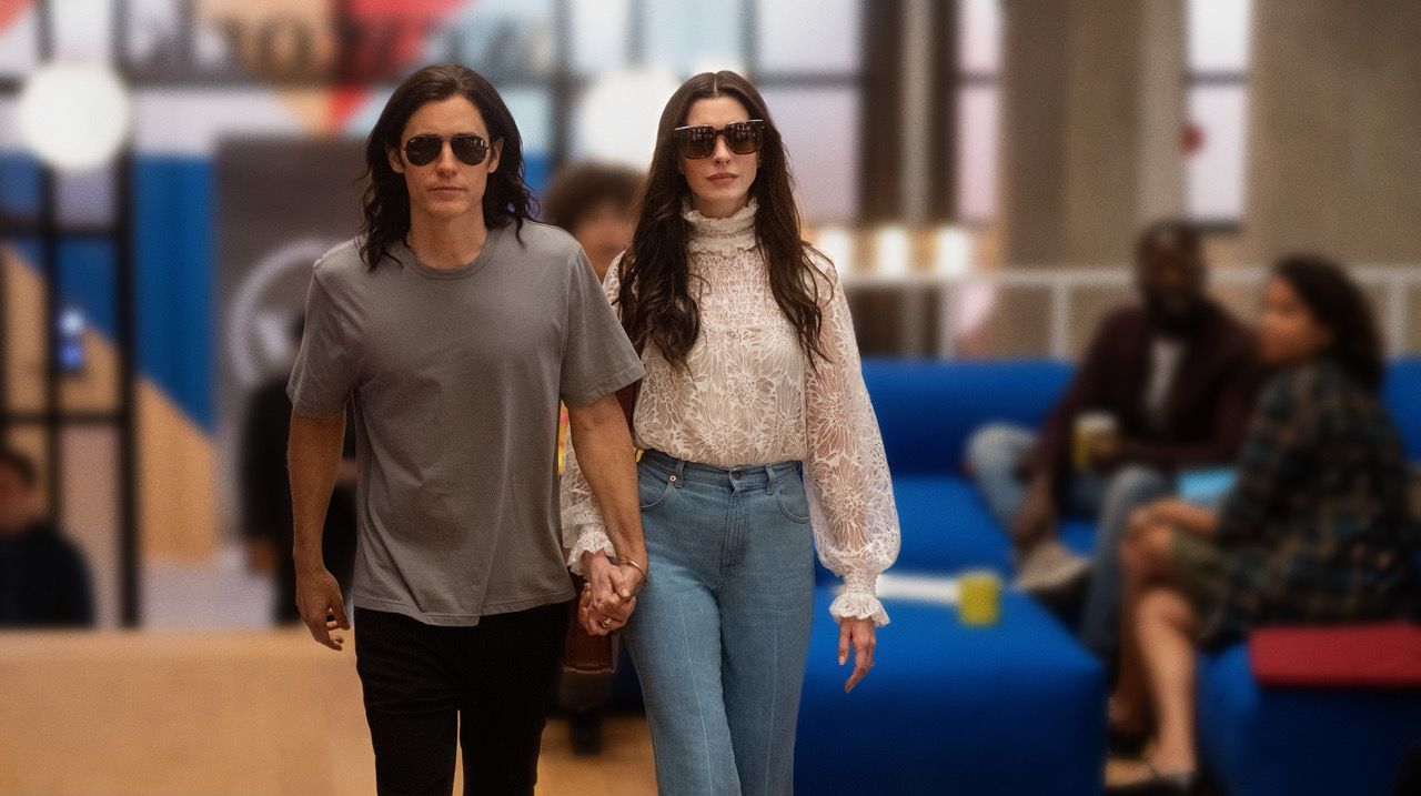 Il teaser trailer di WeCrashed: la serie di Apple Original con protagonisti Jared Leto e Anne Hathaway