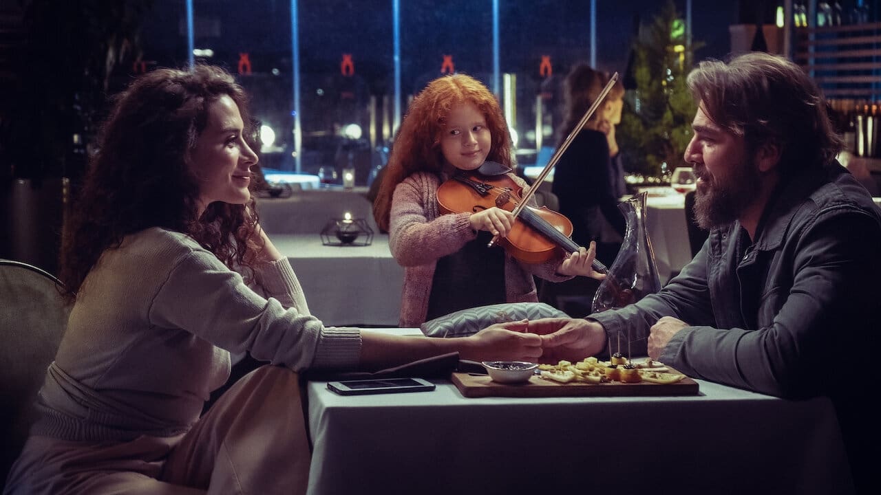 Il violino di mio padre: l'emozionante film Netflix che racconta la storia una piccola orfana