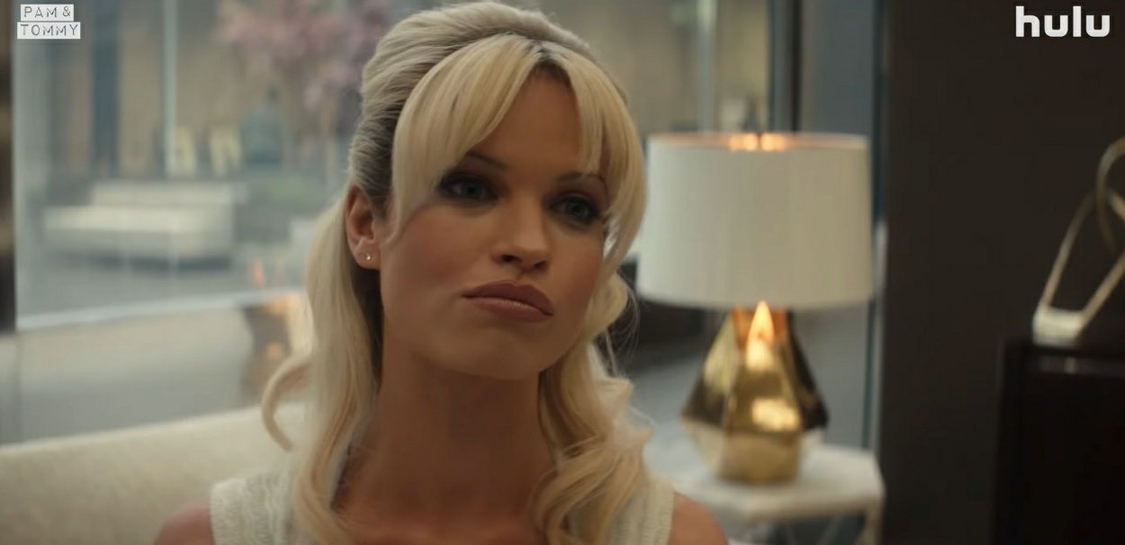 Pam & Tommy, Lily James rivela: «Interpretare Pamela Anderson è stato liberatorio»