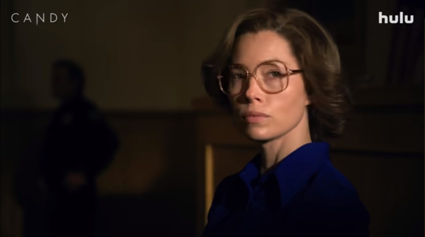 Candy Jessica Biel è la protagonista della miniserie che racconta l