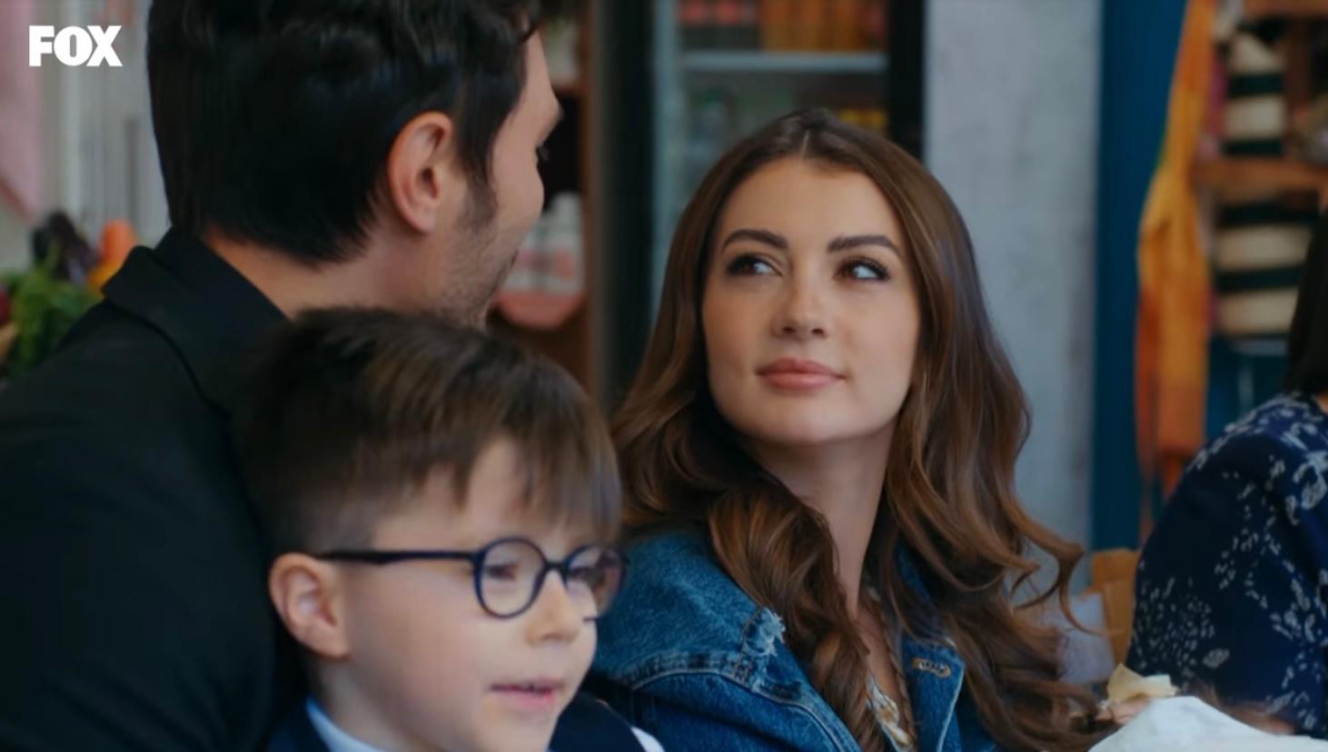 Burcu Özberk saluta la sua Esra di Ask Mantik Intikam con un commovente post: «Quanto è difficile dire addio»