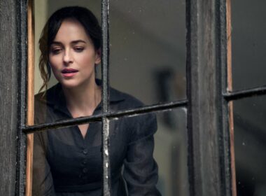 Persuasion con Dakota Johnson arriva su Netflix dal 15 luglio 2022