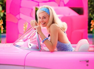 Barbie: la prima immagine di Margot Robbie nell'atteso film diretto da Greta Gerwig