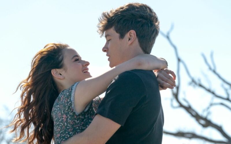 The In Between: su Netflix il film sulla storia d'amore soprannaturale tra Tessa e Skylar