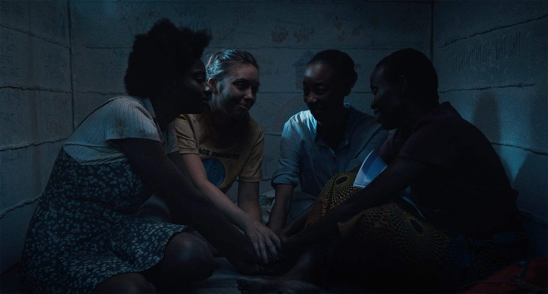 Gli alberi della pace: su Netflix il film ispirato alla vera storia di quattro donne che si nascondono durante il genocidio in Ruanda