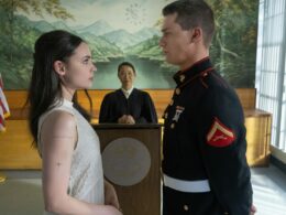 Purple Hearts: il nuovo film drammatico di Netflix racconta di un matrimonio di convenienza tra un'aspirante musicista e un marine e la tragedia che li unirà