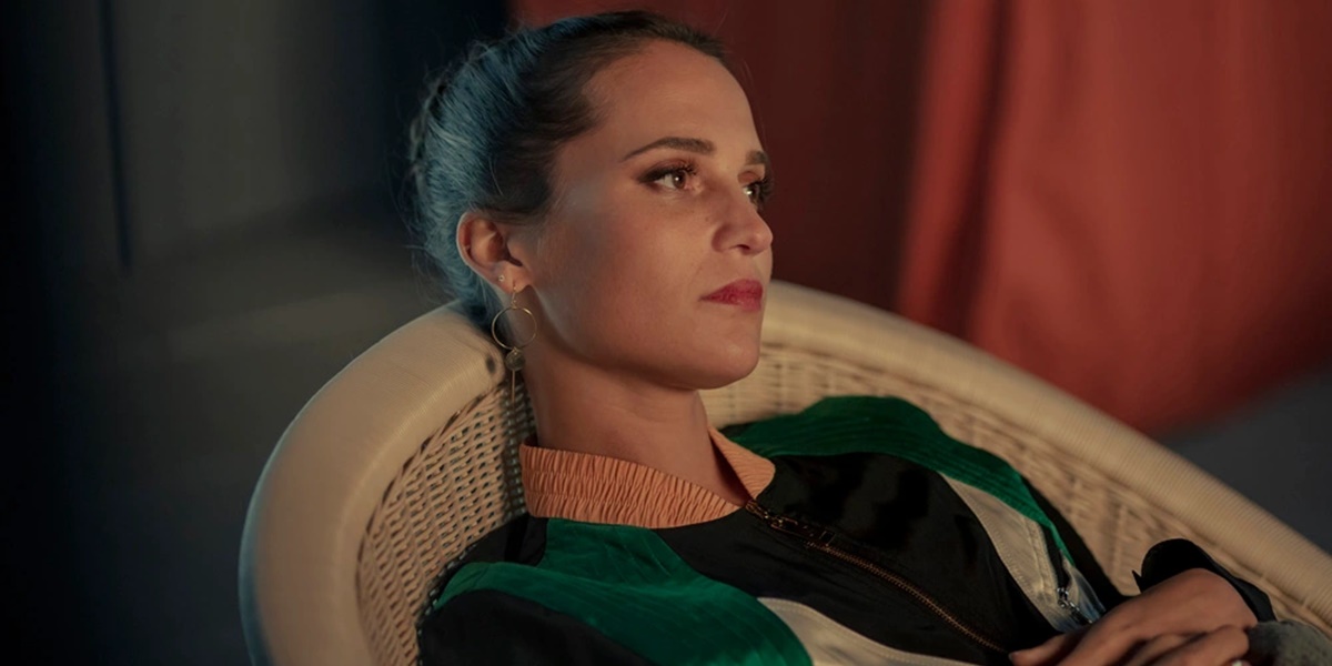 Alicia Vikander rivela: «Agli occhi delle persone ero all'apice della fama ma io mi sentivo triste e sola»