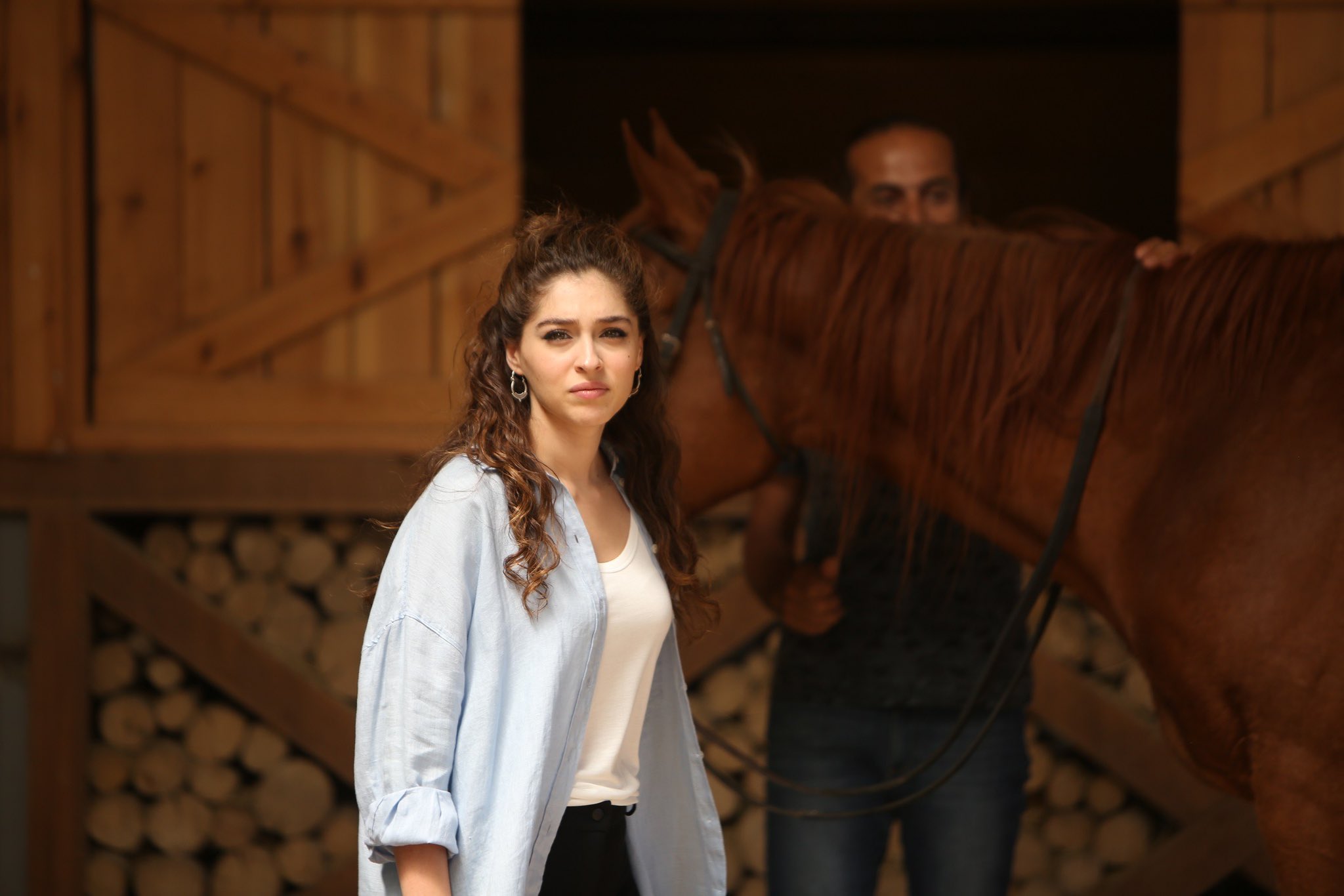 Senden Daha Güzel: la trama della sesta puntata della serie romantica con Cemre Baysel e Burak Çelik