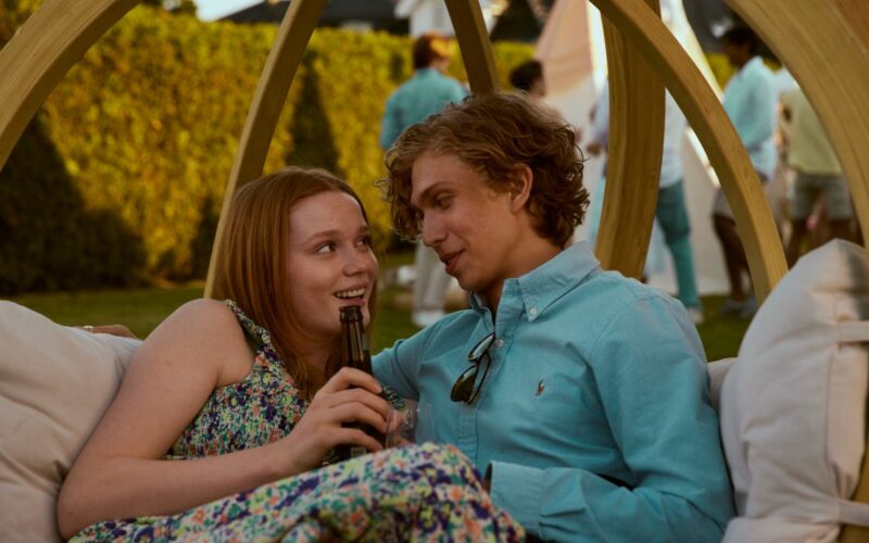 Royalteen - L'erede: il nuovo film romantico di Netflix racconta la storia d'amore tra un principe ed una misteriosa ragazza