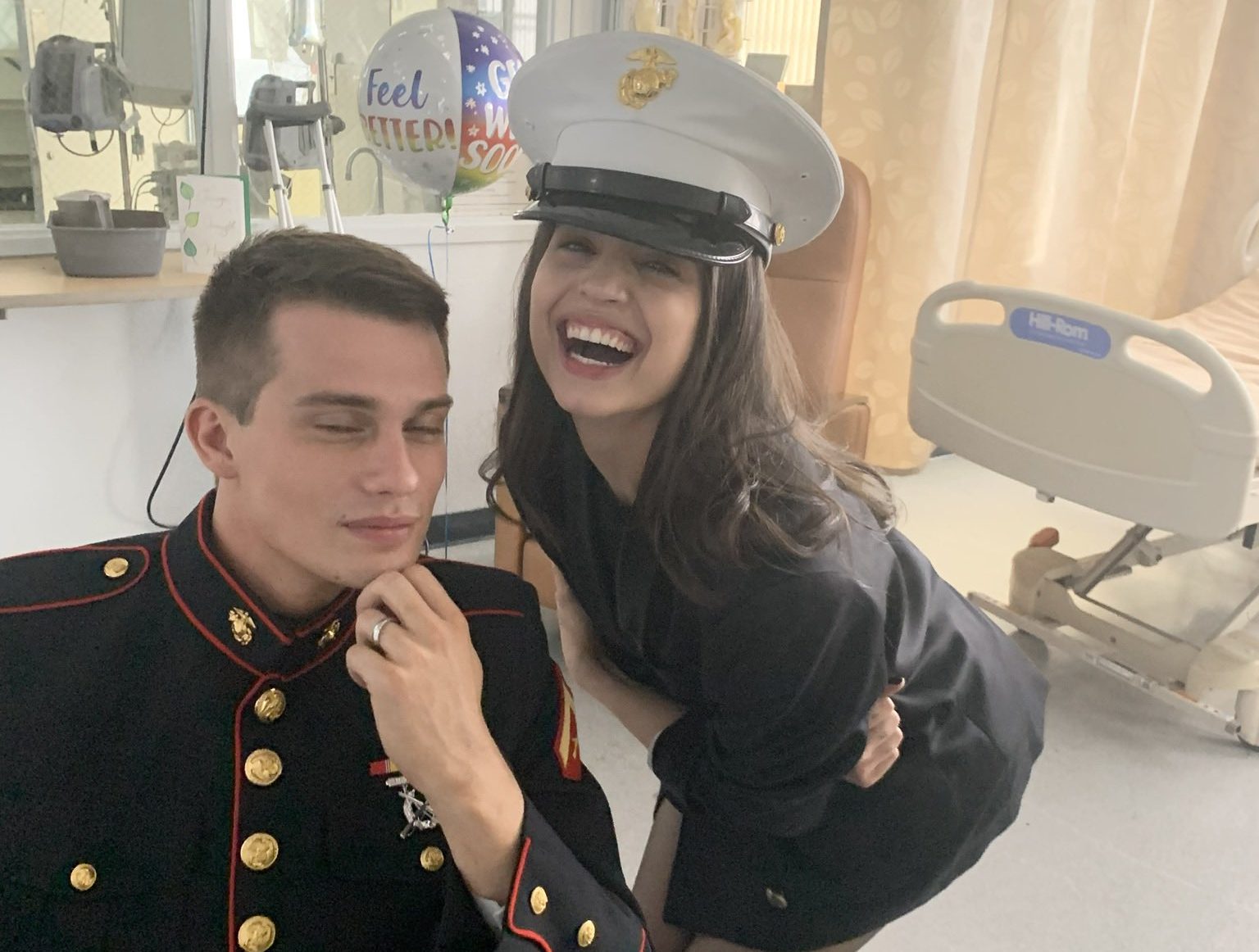 Purple Hearts 2, Nicholas Galitzine rivela: «Mi piacerebbe molto tornare a  lavorare con Sofia Carson. Vogliamo una storia avvincente e originale»