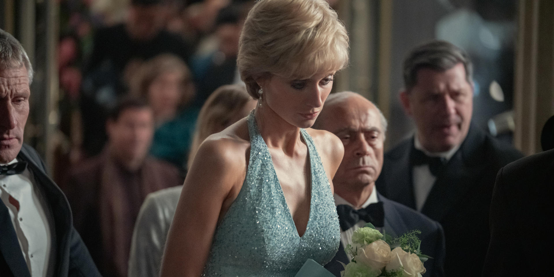 The Crown 5: le prime immagini della serie Netflix con Elizabeth Debicki nel ruolo della Principessa Diana