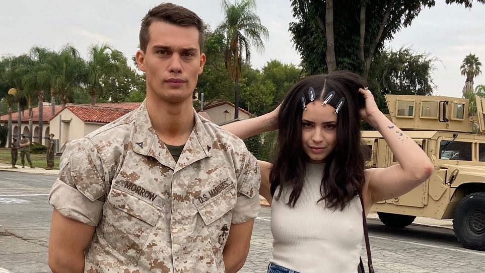 Purple Hearts, Sofia Carson parla dei momenti in cui cantava sul set insieme a Nicholas Galitzine