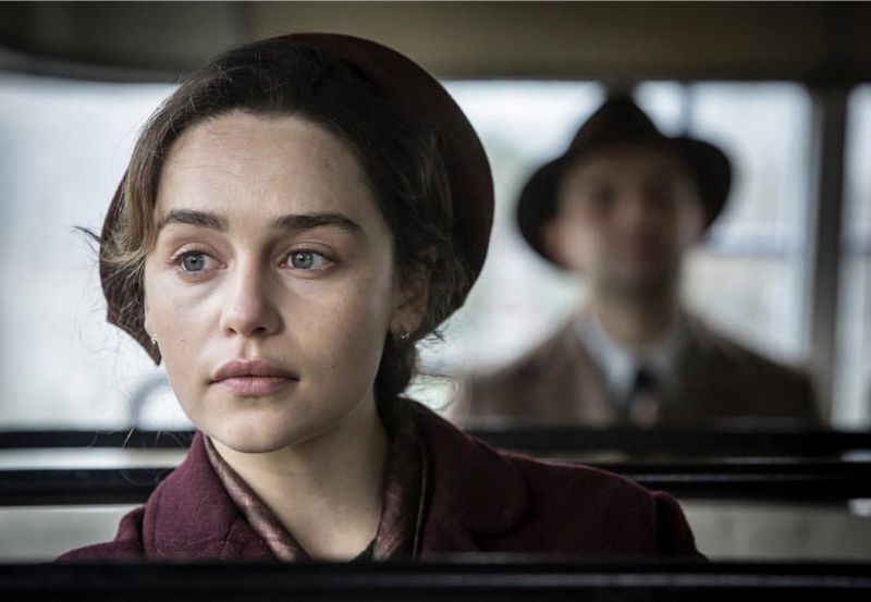 An Ideal Wife: Emiia Clarke interpreterà la scrittrice Constance Lloyd, moglie di Oscar Wilde nel film di Sophie Hyde