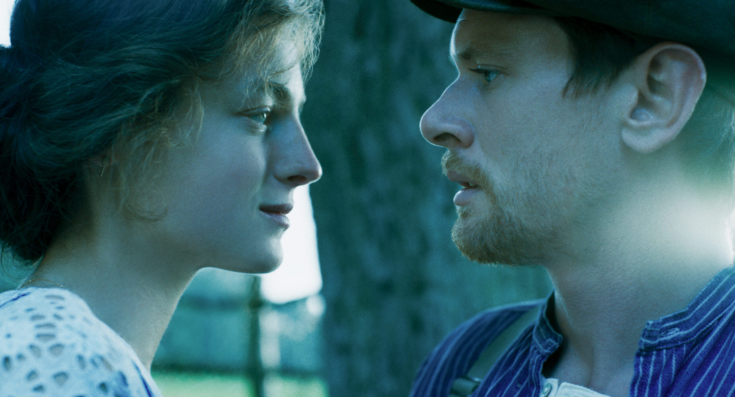 L'amante di Lady Chatterley: su Netflix arriva il film con Emma Corrin tratto dal romanzo di David Herbert Lawrence