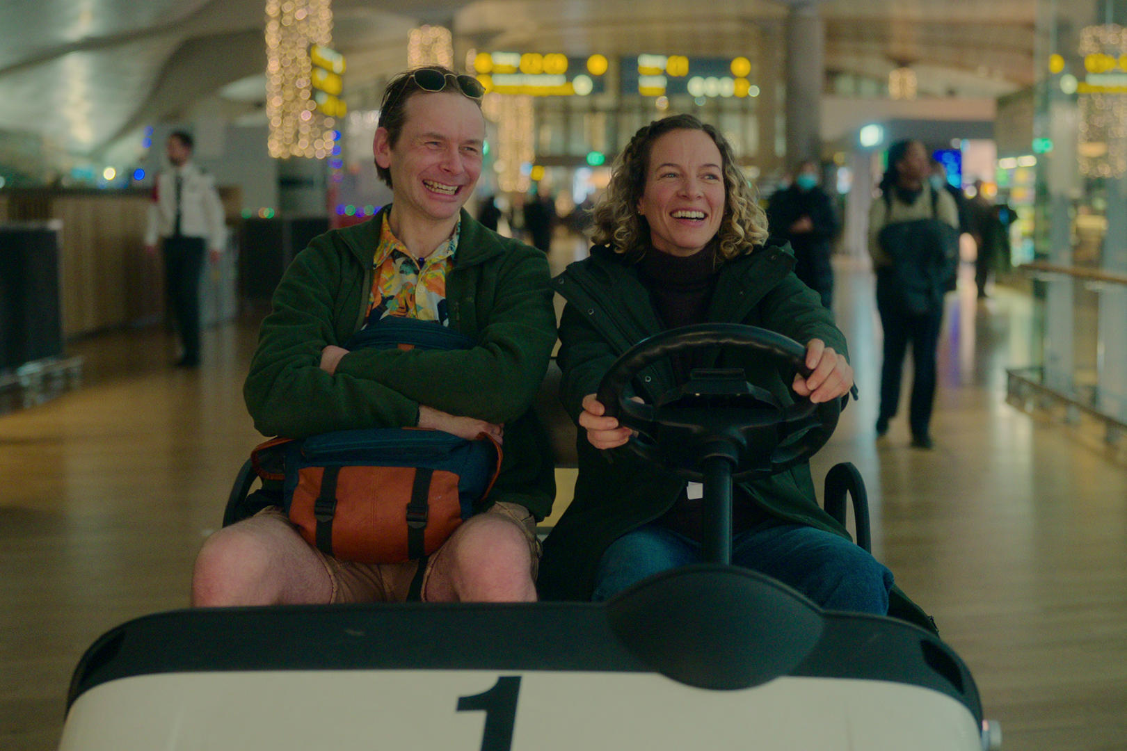 Julestorm - La tempesta di Natale: su Netflix la serie che racconta di un gruppo di persone bloccate all'aeroporto