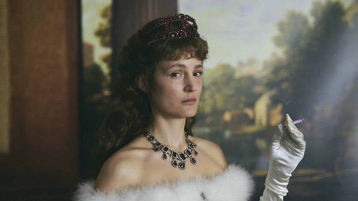Il Corsetto dell’Imperatrice - Corsage di Marie Kreutzer con protagonista Vicky Krieps
