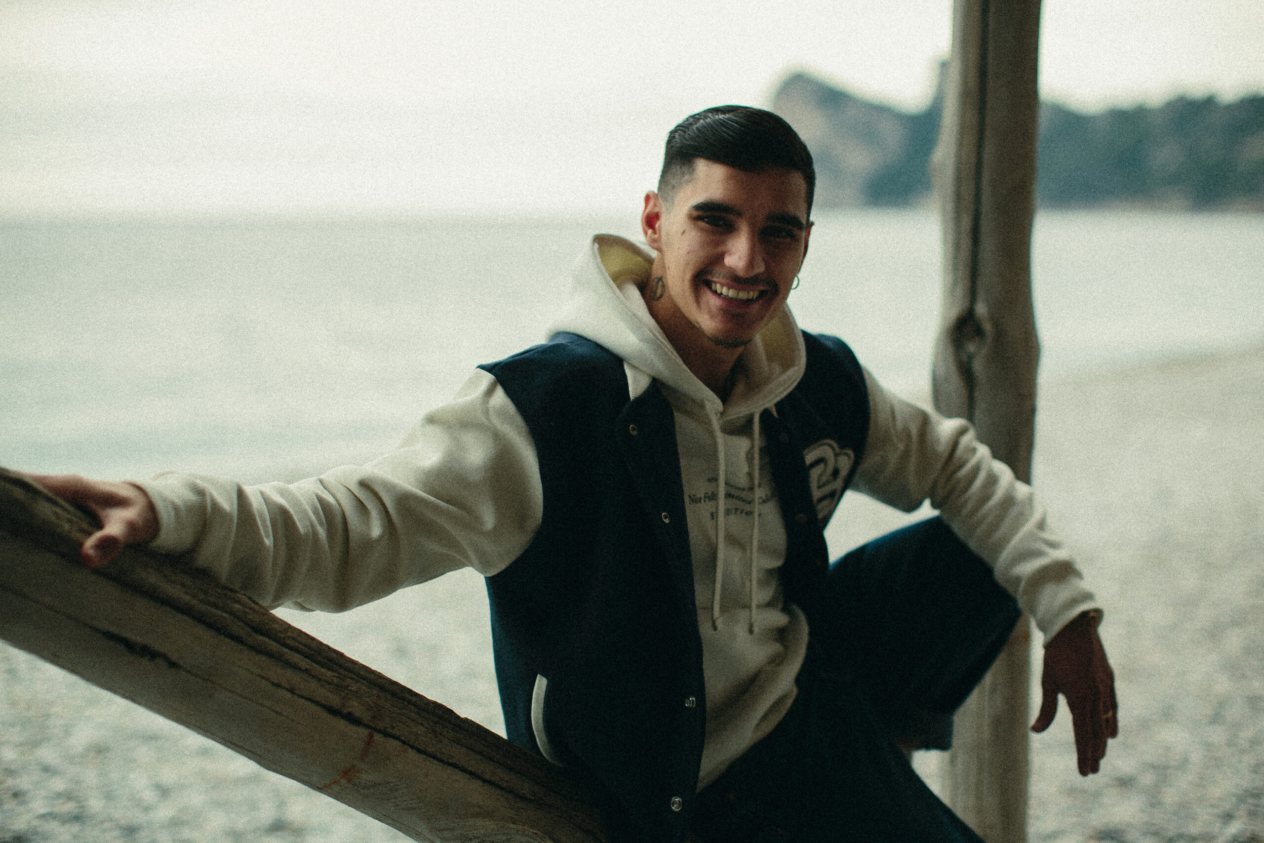 Intervista ad Antonio d'Aquino: «Mare Fuori ci permette di credere nelle seconde possibilità»
