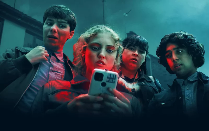Red Rose: su Netflix arriva la serie horror che racconta di un gruppo di adolescenti in pericolo