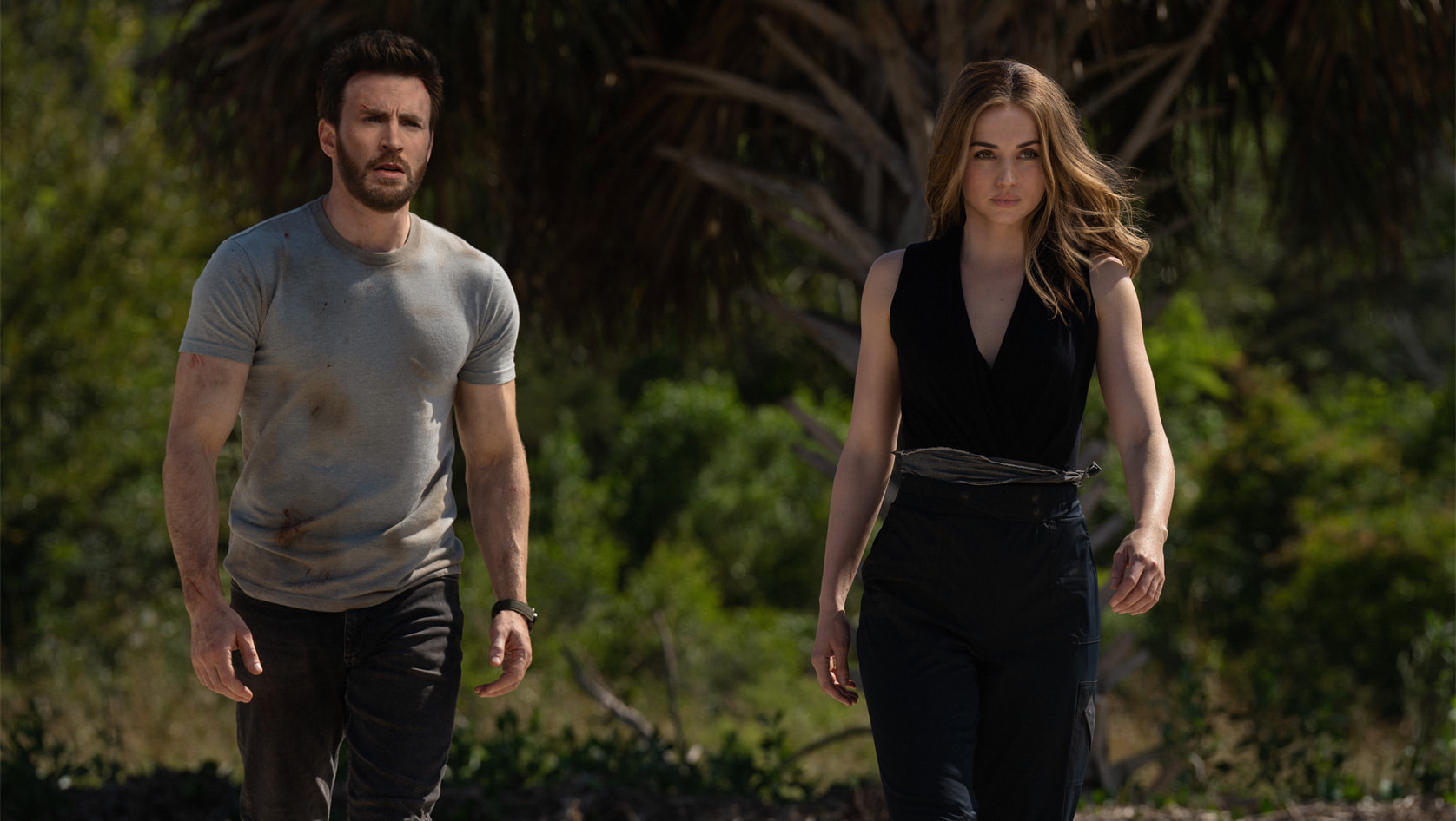 Ghosted: il trailer del film con protagonisti Ana de Armas e Chris Evans