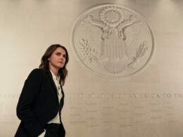 The Diplomat: su Netflix la serie politica contemporanea ad alta tensione