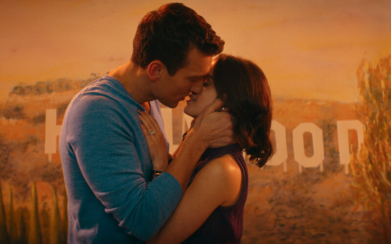 Choose love - Scegli l'amore: il nuovo film romantico di Netflix con Laura Marano