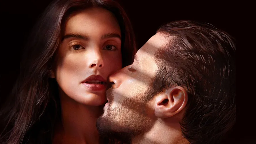 I vantaggi del tradimento: su Netflix arriva il sensuale film tratto dal romanzo di Sue Hecker