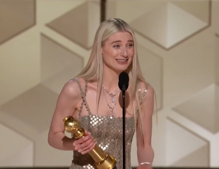 Golden Globe 2024: Elizabeth Debicki conquista il premio come miglior attrice non protagonista per The Crown
