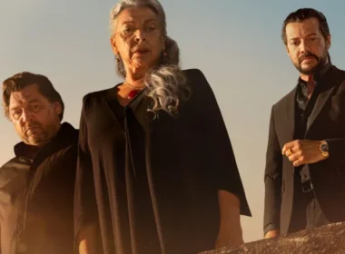 Due tombe: la nuova serie spagnola di Netflix con protagonista Álvaro Morte